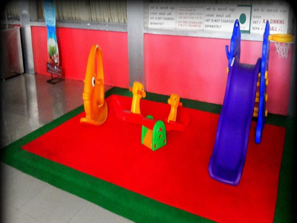 Hotel Nyay Mandir Bharuch Экстерьер фото